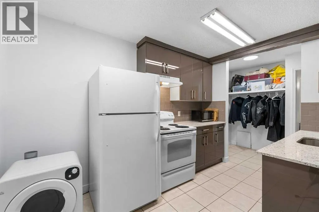 205, 4328 4 Street NW