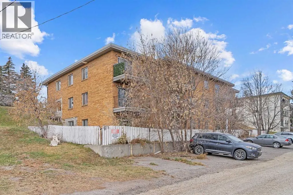 205, 4328 4 Street NW