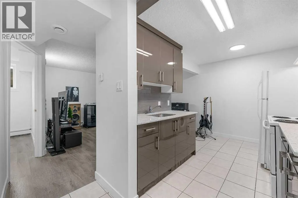 205, 4328 4 Street NW