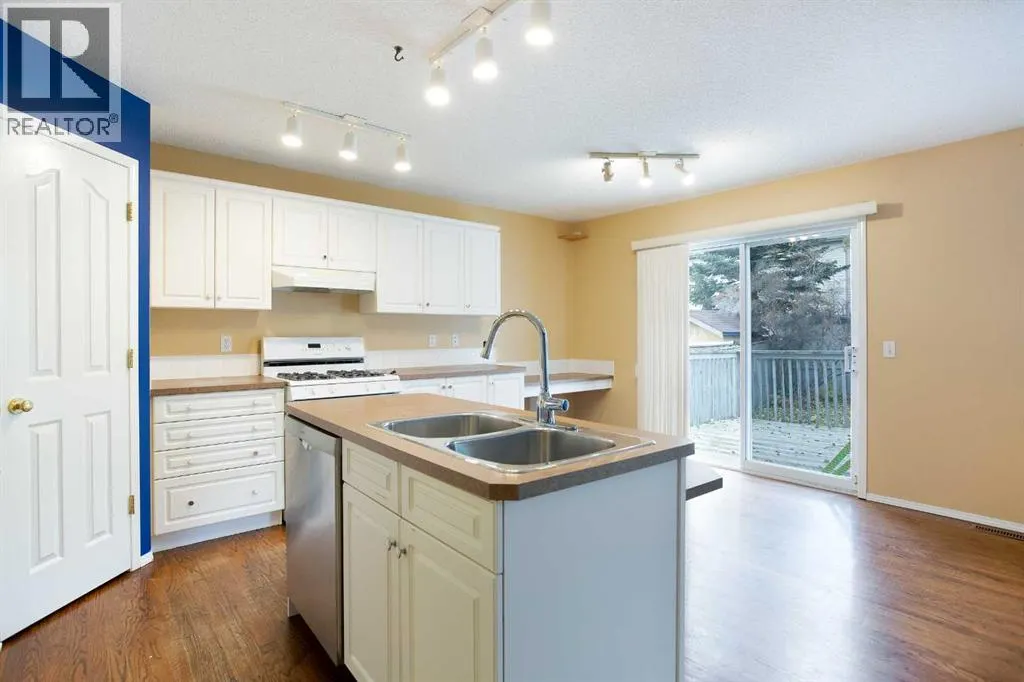 29 Spring Crescent SW