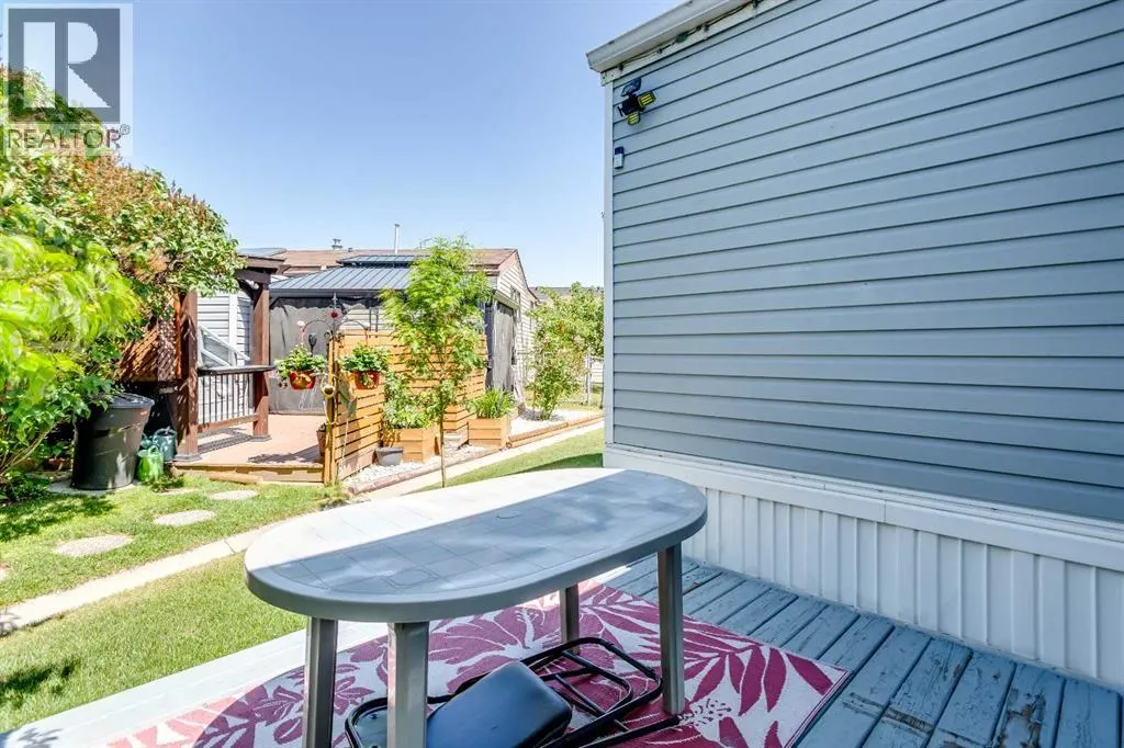 62, 99 Arbour Lake Road NW