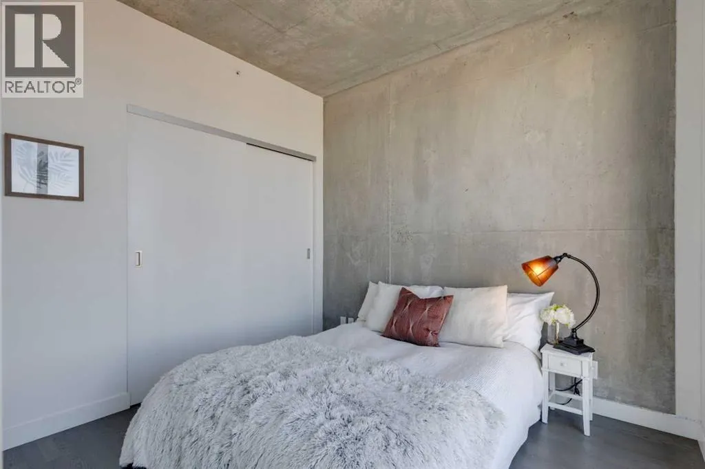 1903, 1010 6 Street SW