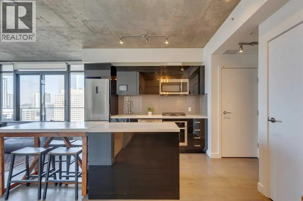 1903, 1010 6 Street SW