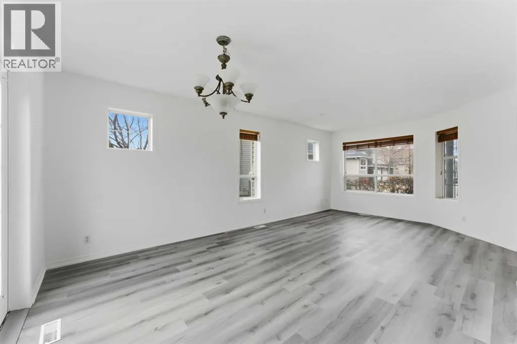 118, 55 Fairways Drive NW