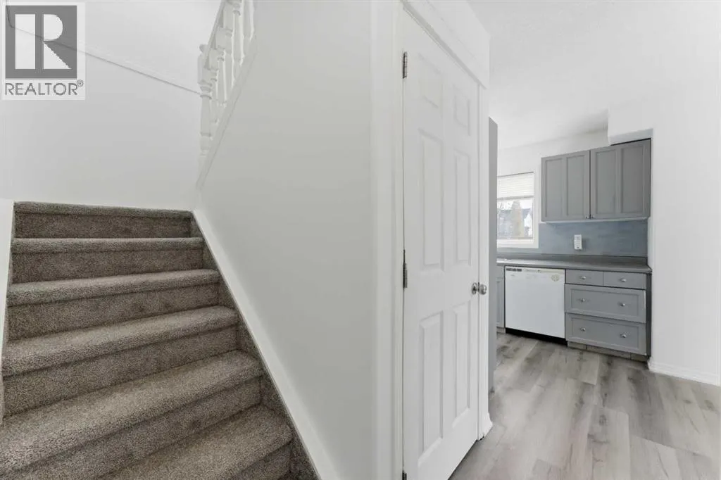 118, 55 Fairways Drive NW