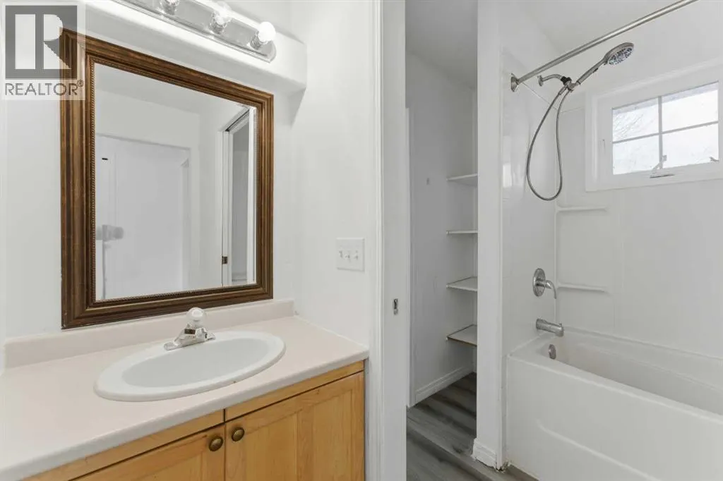 118, 55 Fairways Drive NW