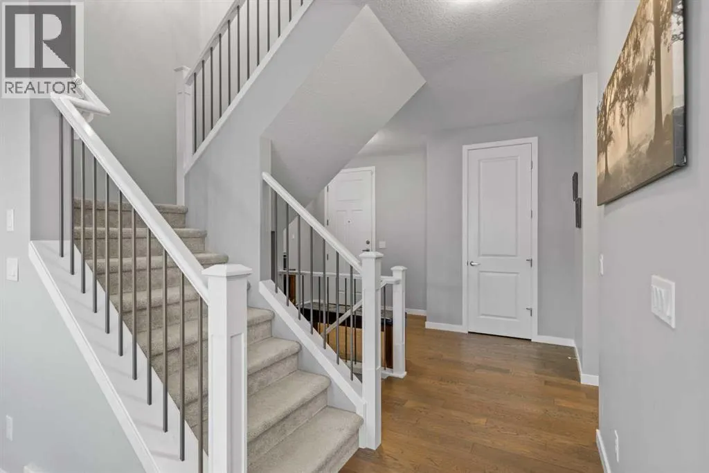 240 Cranbrook Circle SE