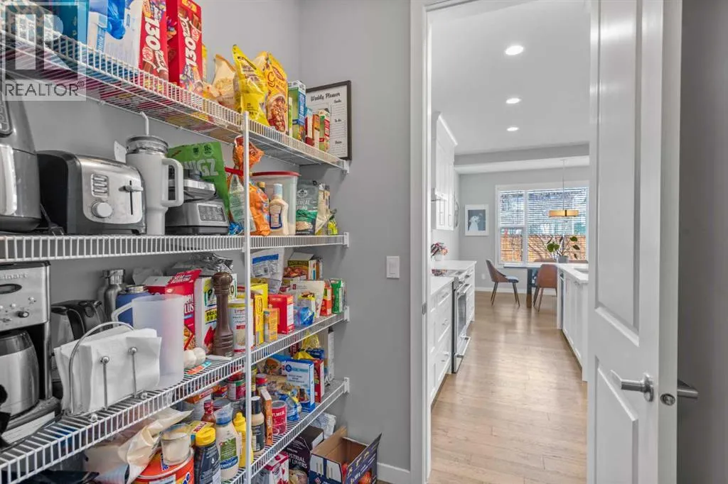 240 Cranbrook Circle SE