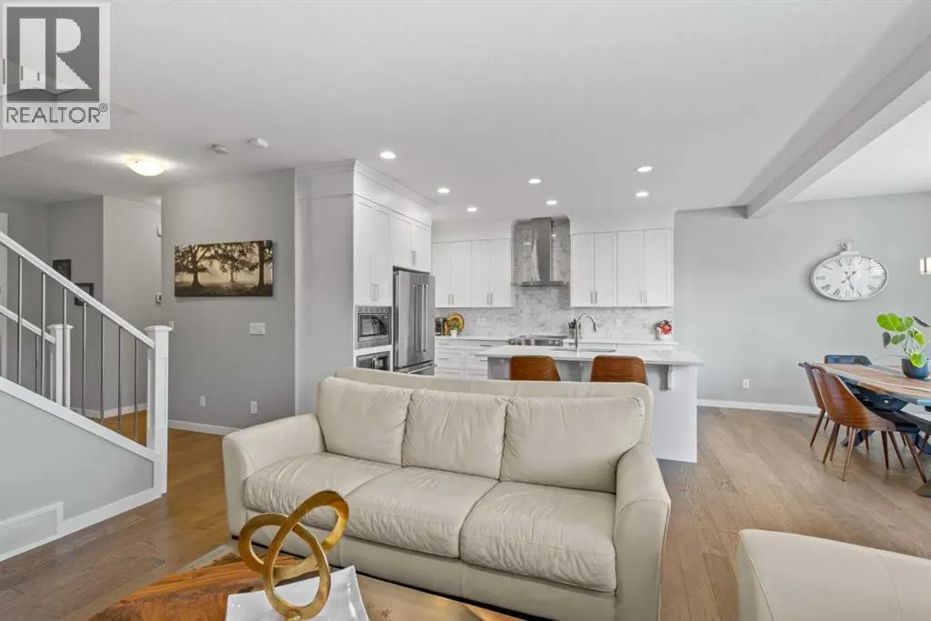 240 Cranbrook Circle SE