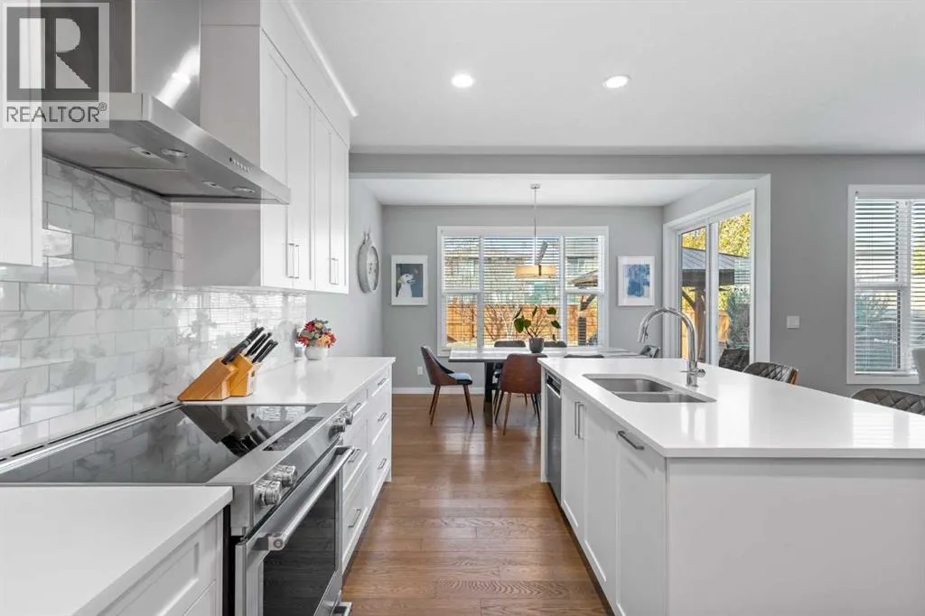 240 Cranbrook Circle SE