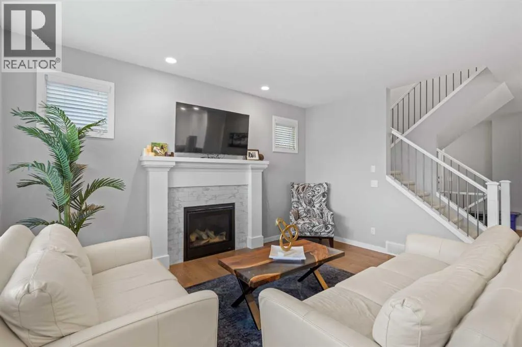 240 Cranbrook Circle SE