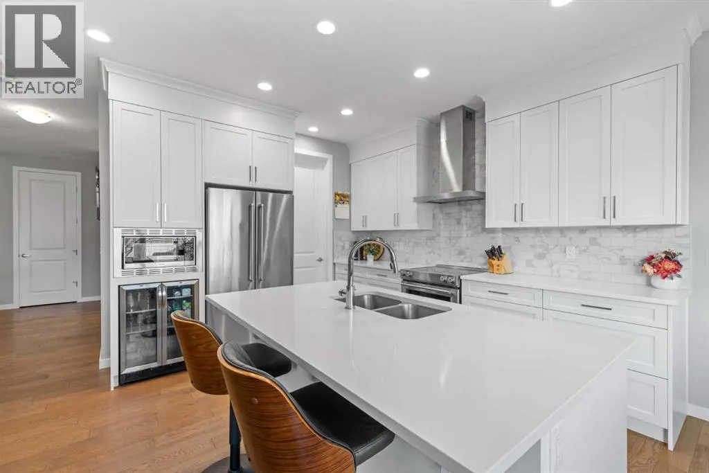 240 Cranbrook Circle SE