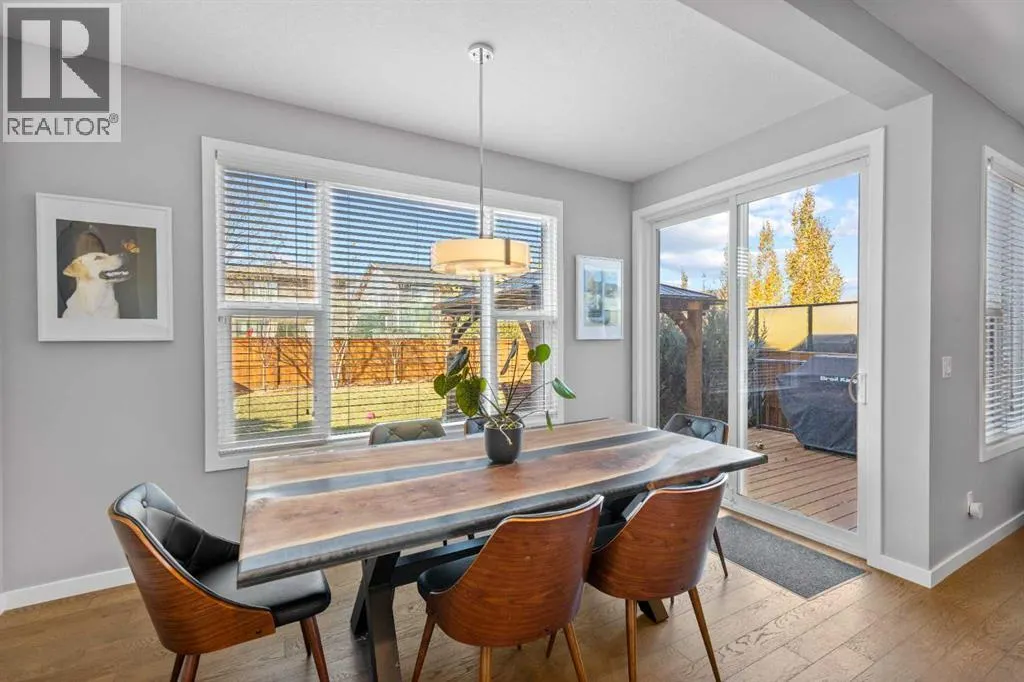 240 Cranbrook Circle SE