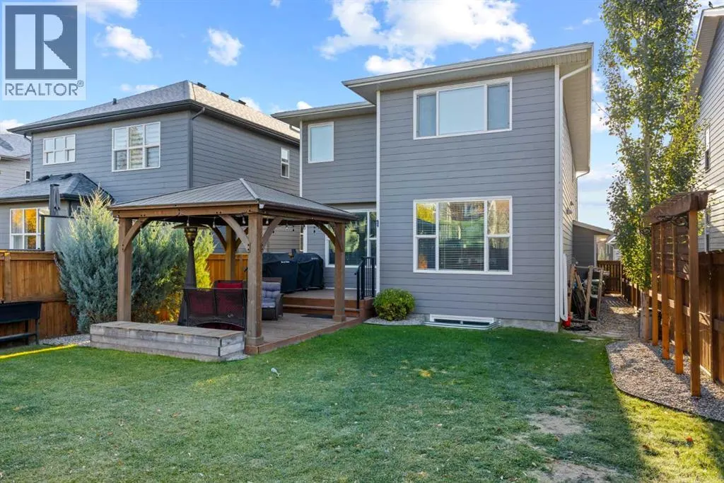 240 Cranbrook Circle SE