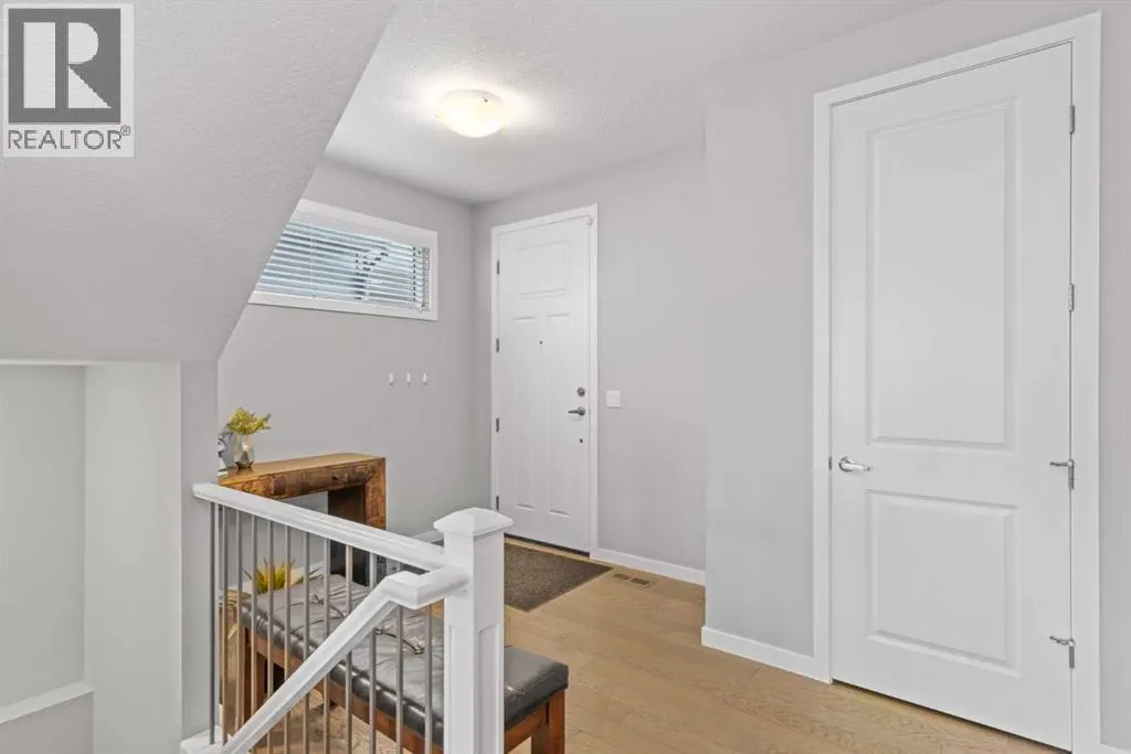 240 Cranbrook Circle SE