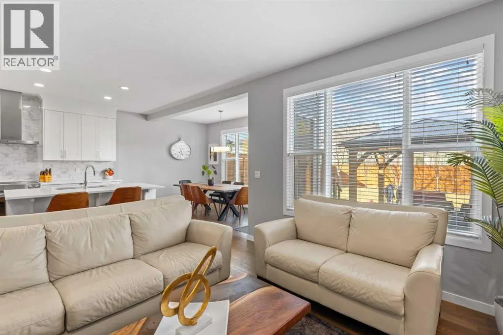 240 Cranbrook Circle SE