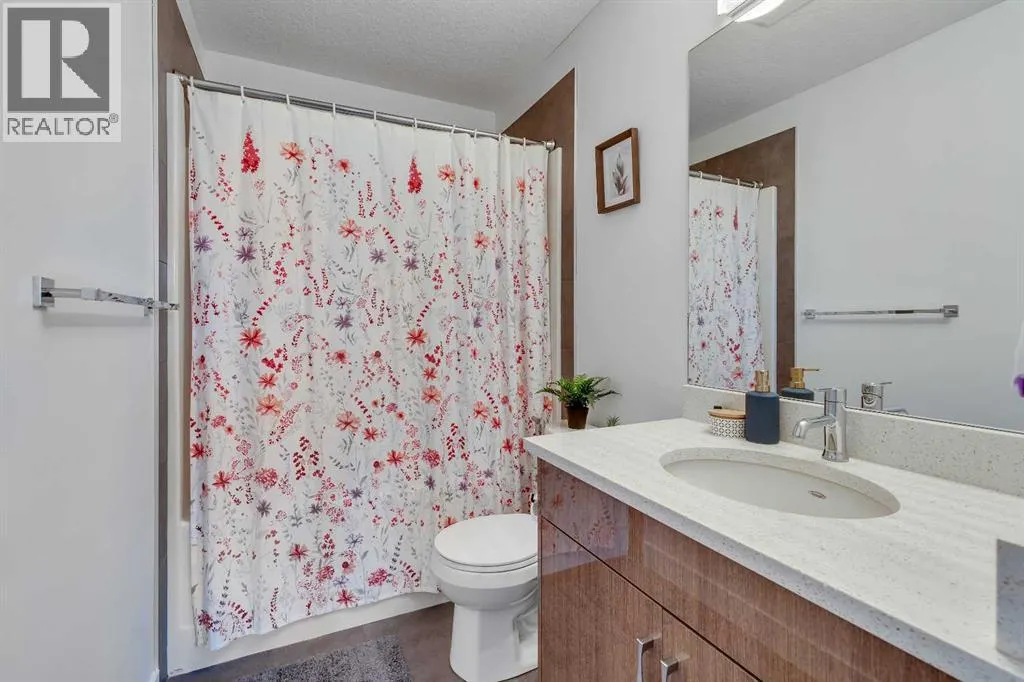 205, 607 17 Avenue NW