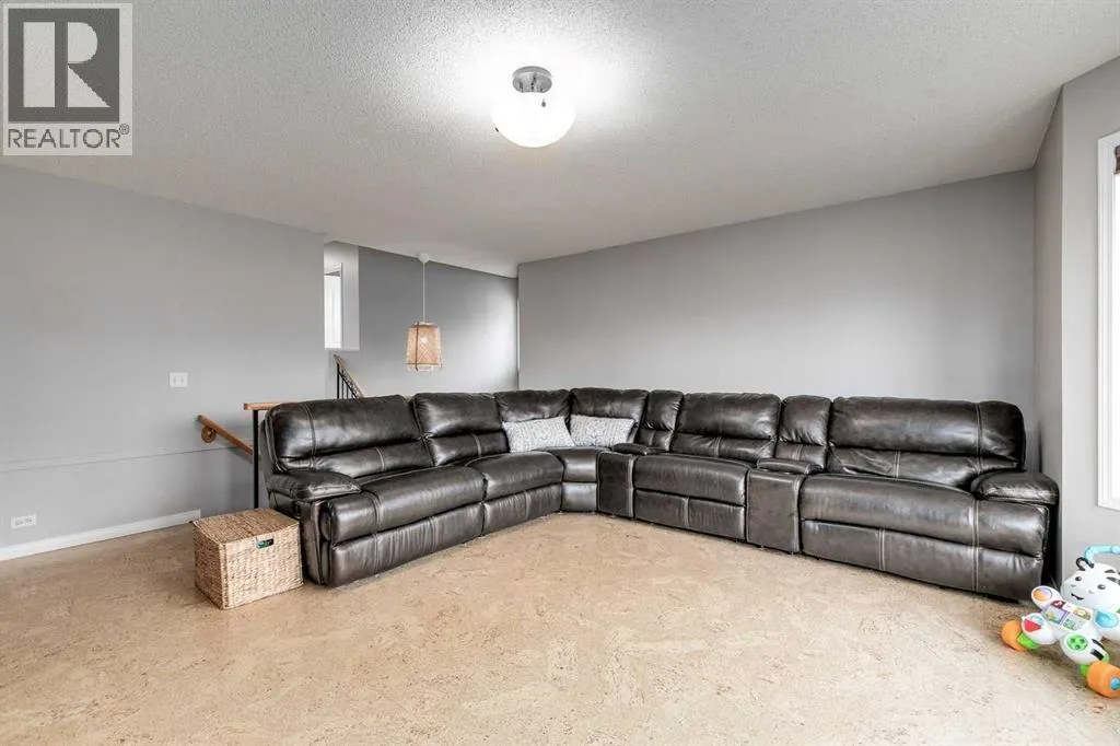 29 Douglas Woods Gardens SE