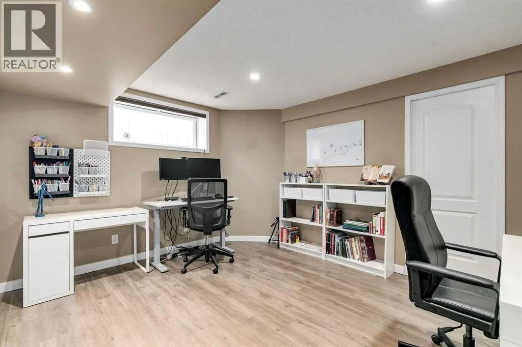 29 Douglas Woods Gardens SE