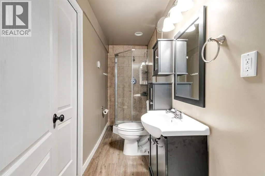 29 Douglas Woods Gardens SE