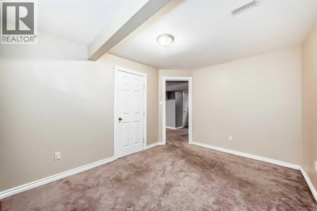 344 Copperfield Boulevard SE