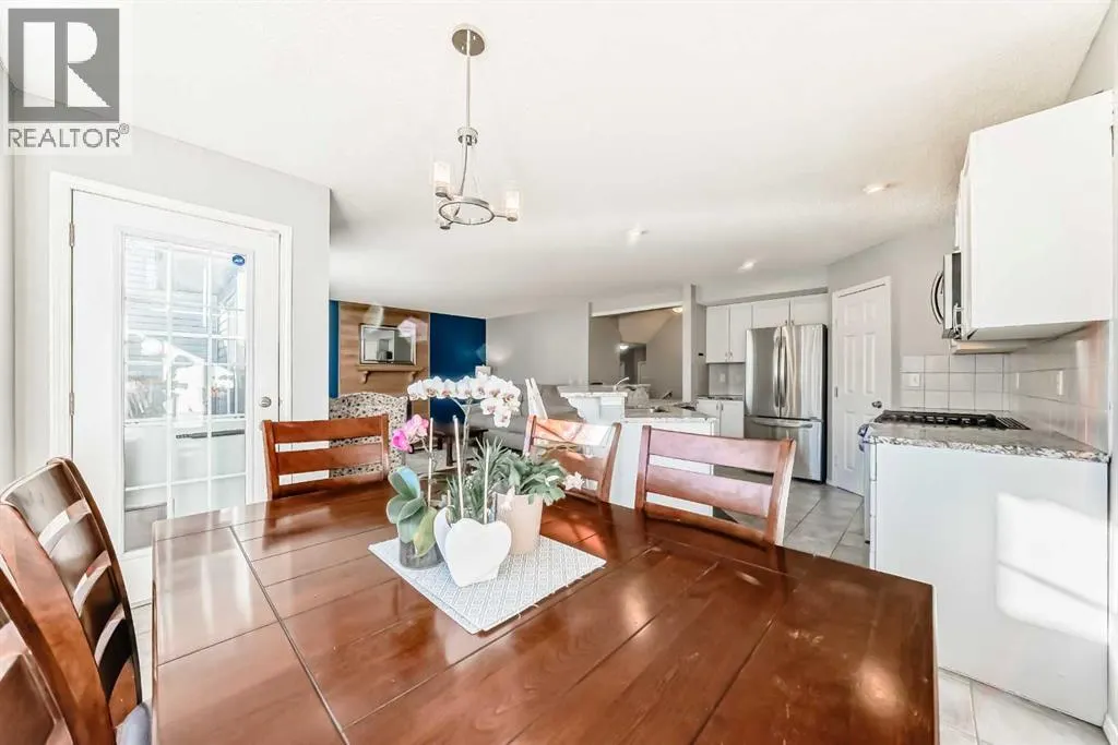 344 Copperfield Boulevard SE