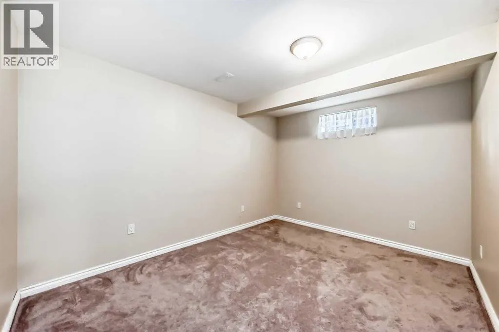 344 Copperfield Boulevard SE