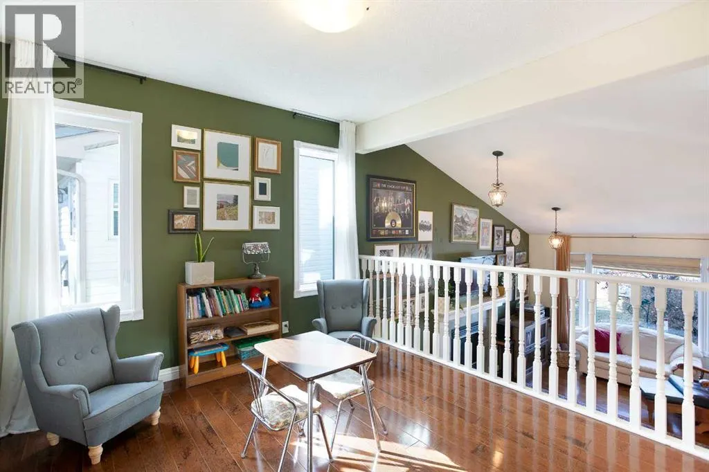 214 Canals Boulevard SW