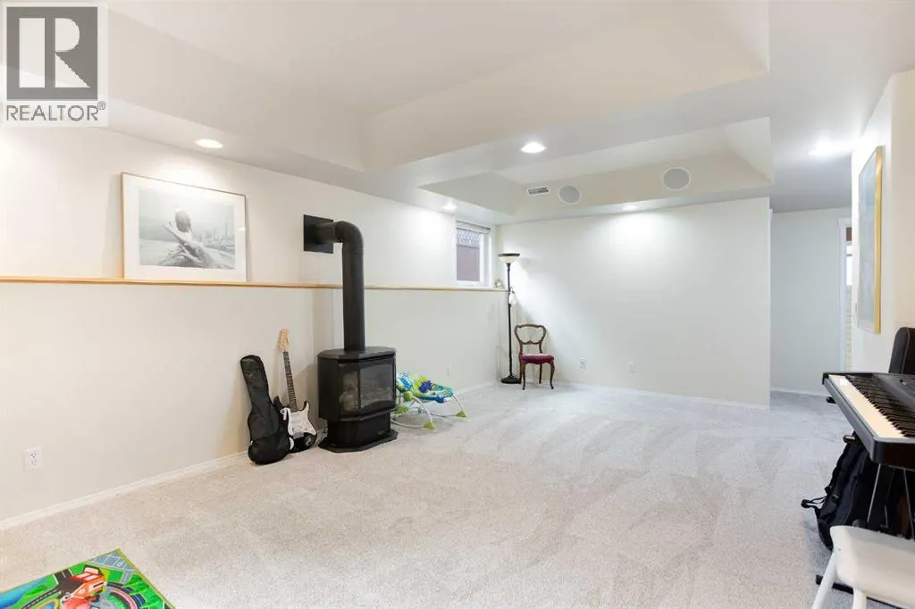 214 Canals Boulevard SW