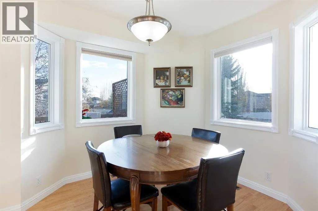 214 Canals Boulevard SW