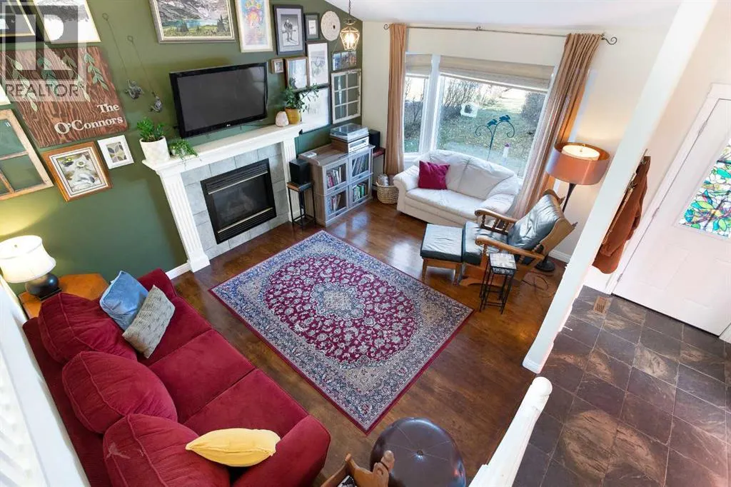 214 Canals Boulevard SW