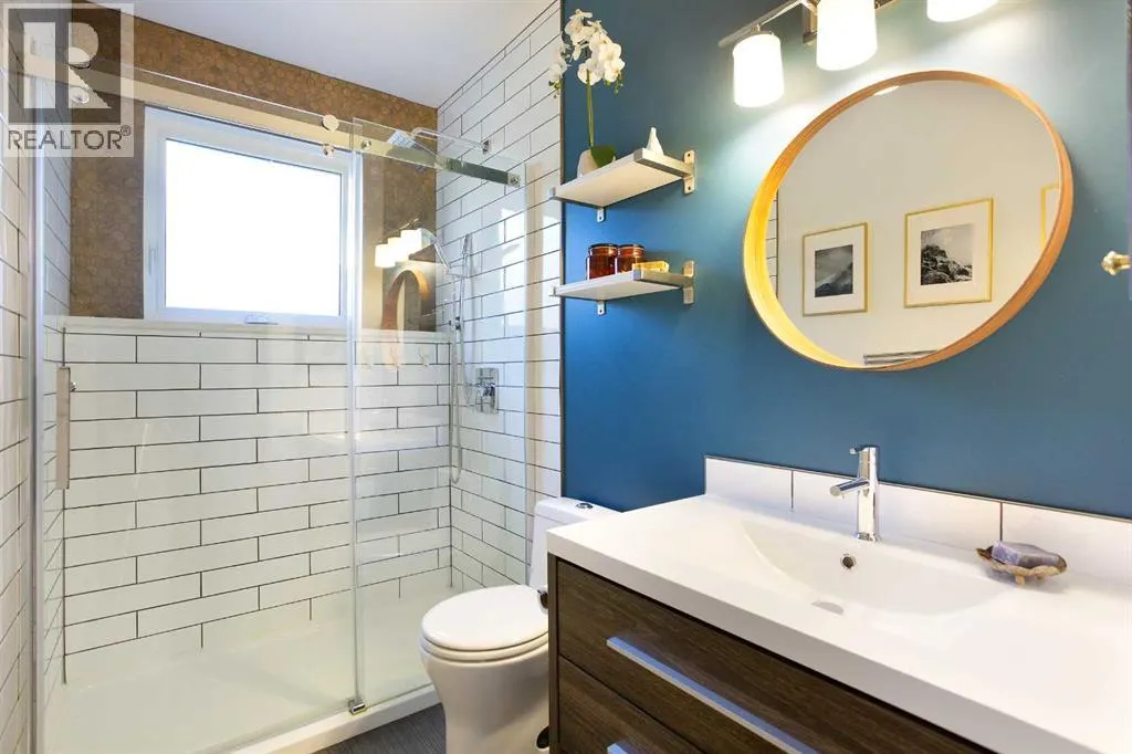 214 Canals Boulevard SW