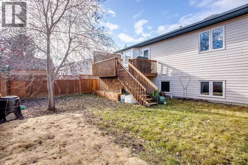 214 Canals Boulevard SW