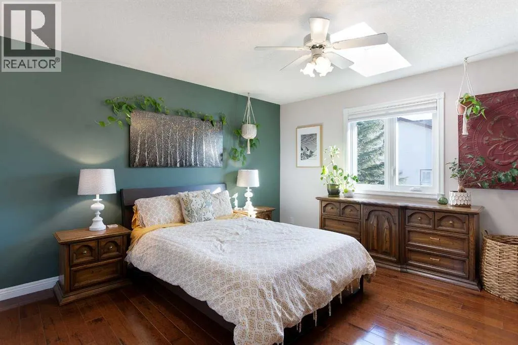 214 Canals Boulevard SW