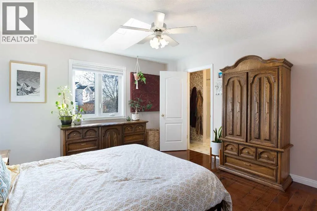 214 Canals Boulevard SW