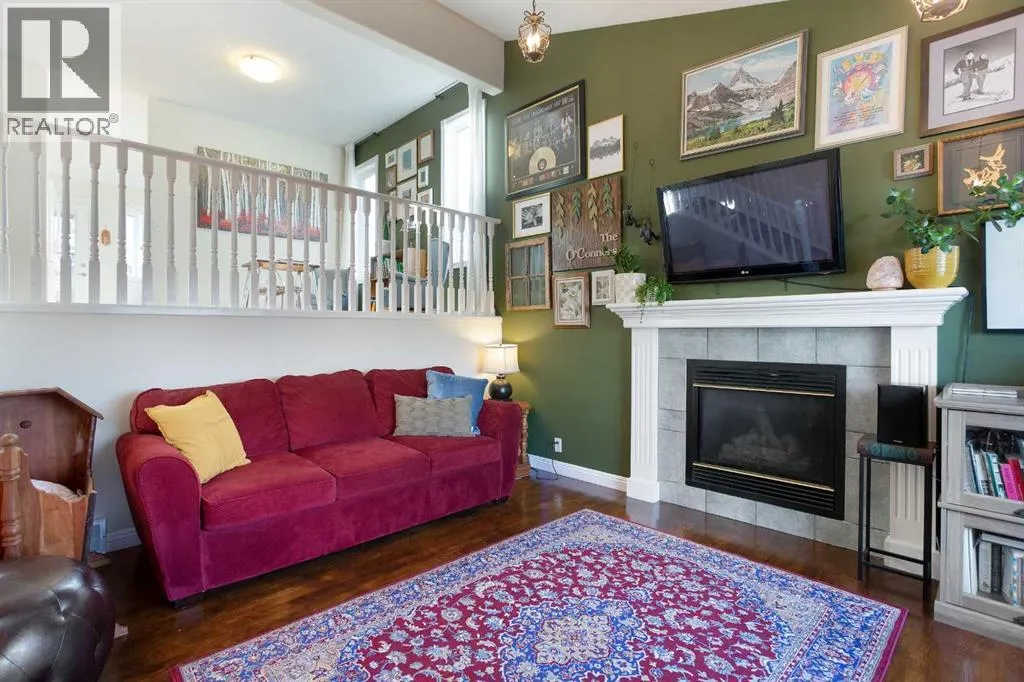 214 Canals Boulevard SW