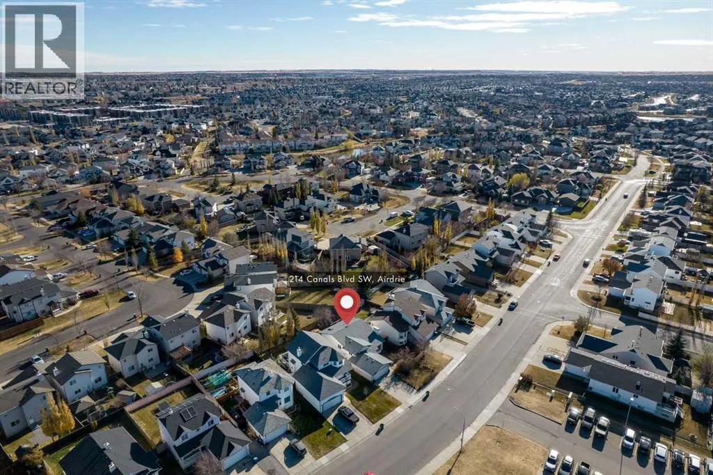 214 Canals Boulevard SW