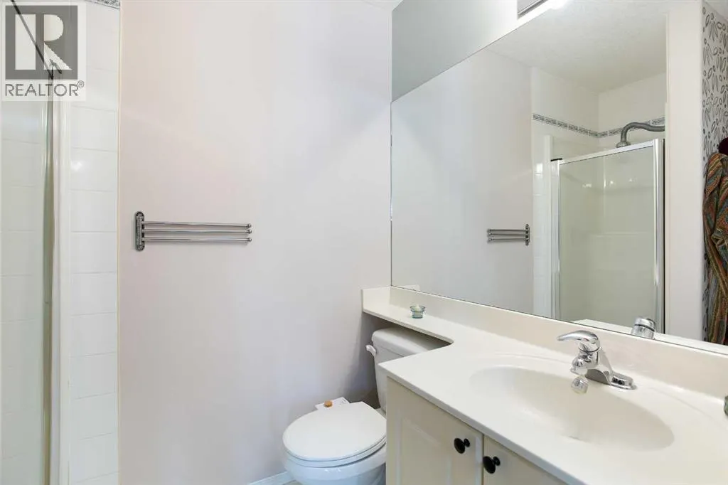 214 Canals Boulevard SW