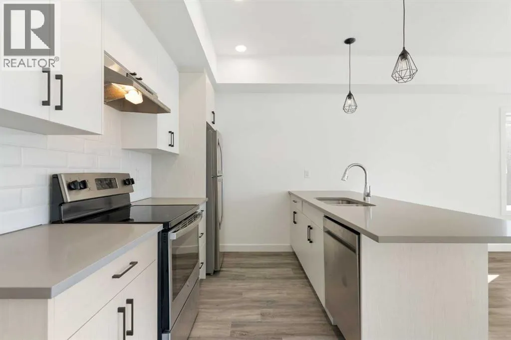 605, 24 Rivercrest Drive