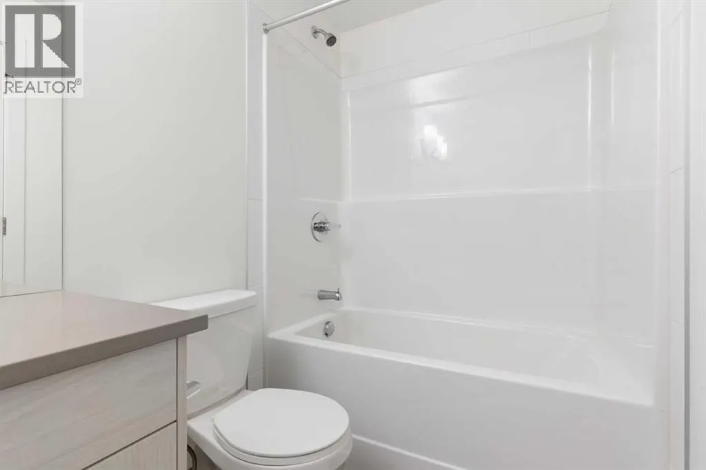 605, 24 Rivercrest Drive