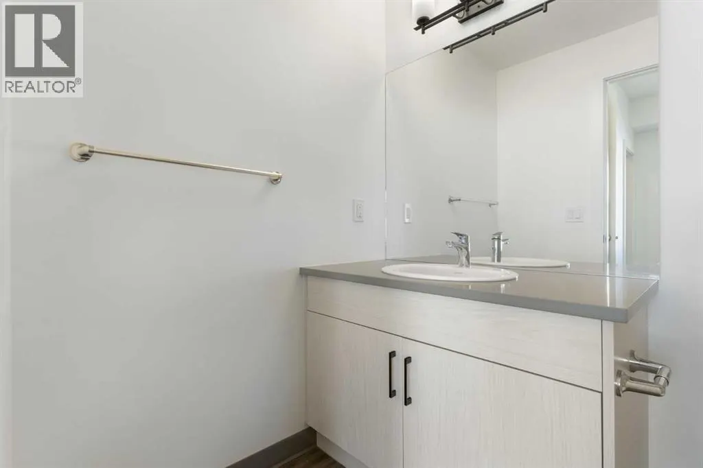 605, 24 Rivercrest Drive