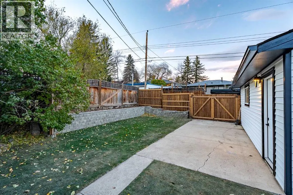 1024 Hunterston Place NW