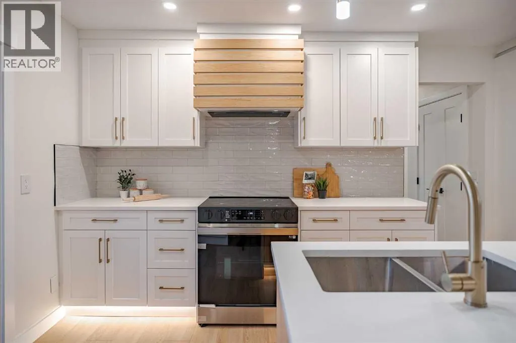 1024 Hunterston Place NW