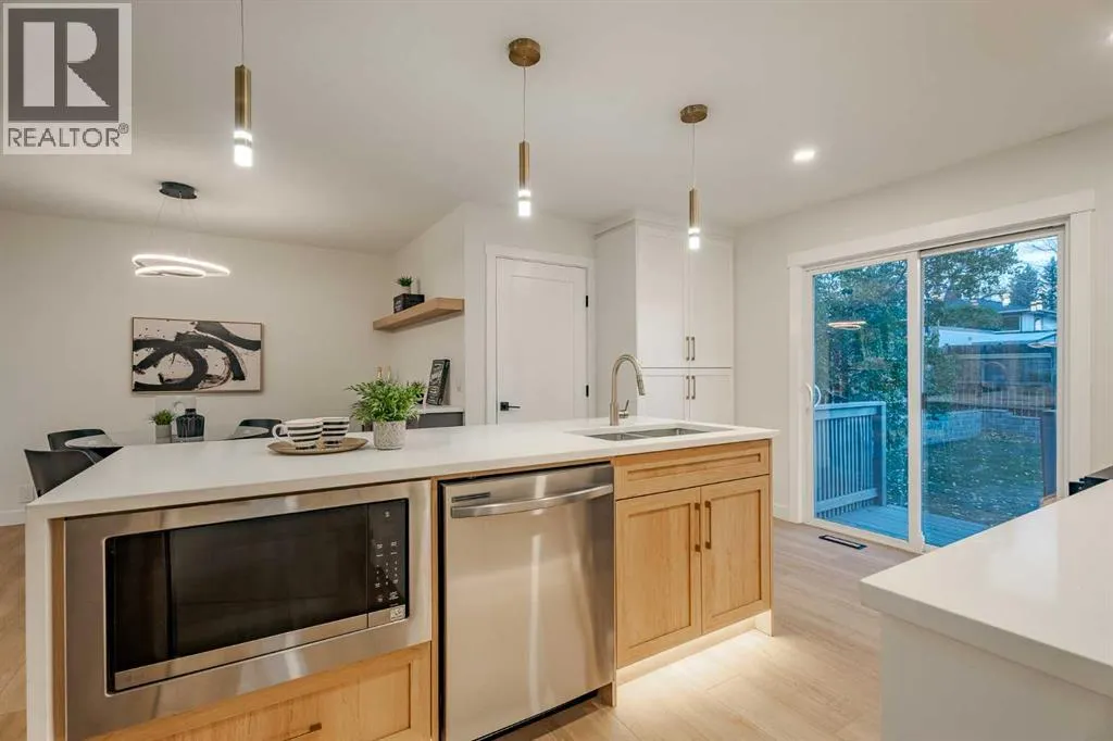 1024 Hunterston Place NW