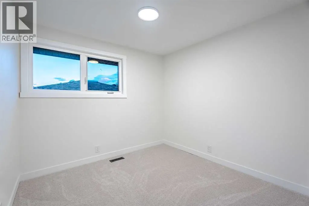 1024 Hunterston Place NW