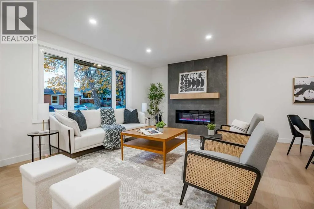 1024 Hunterston Place NW