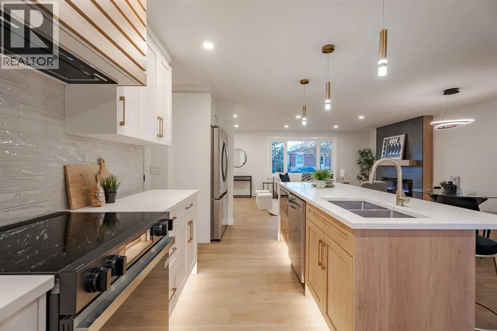 1024 Hunterston Place NW