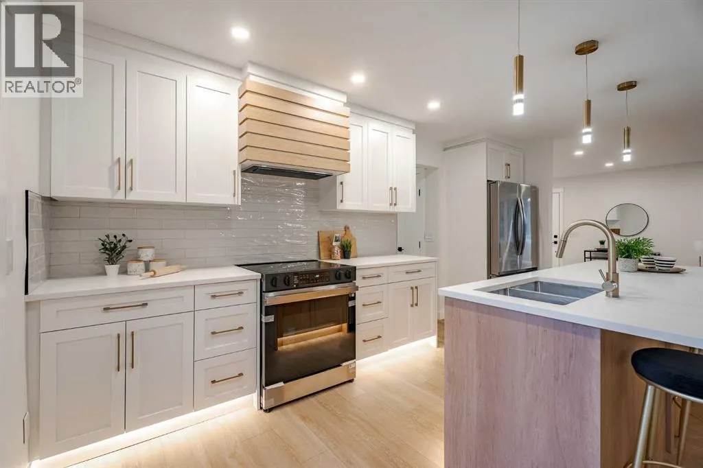 1024 Hunterston Place NW