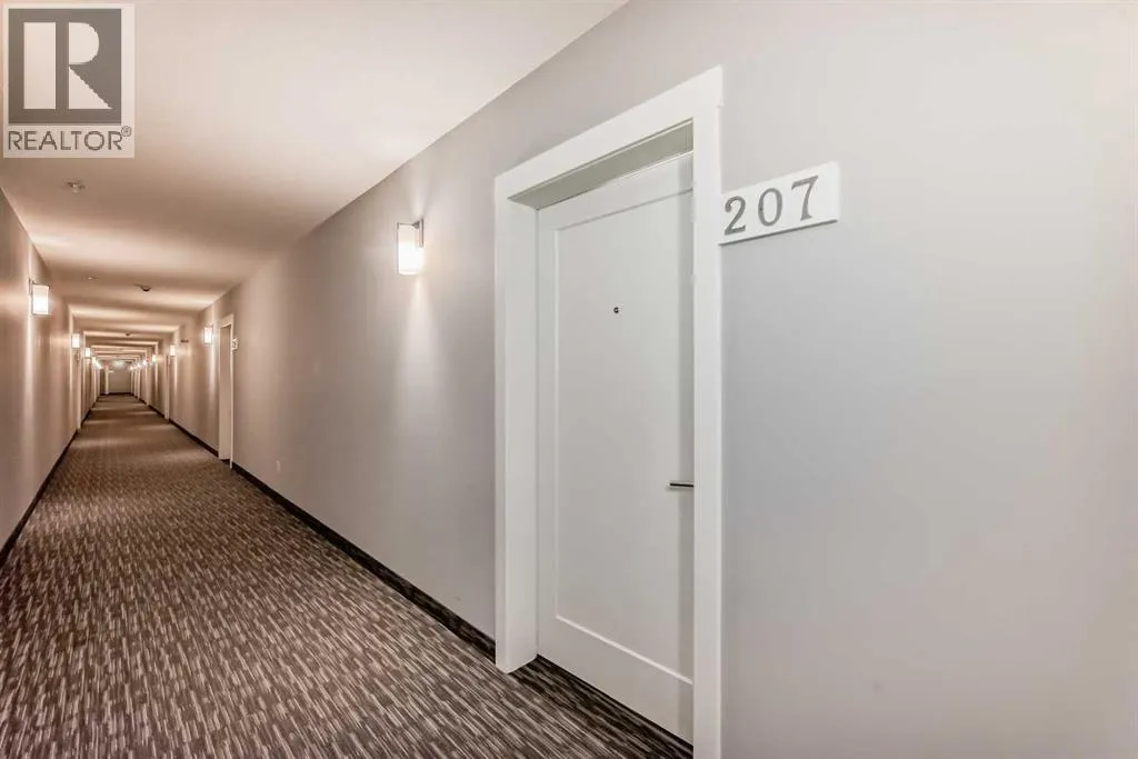 207, 40 Walgrove Walk SE