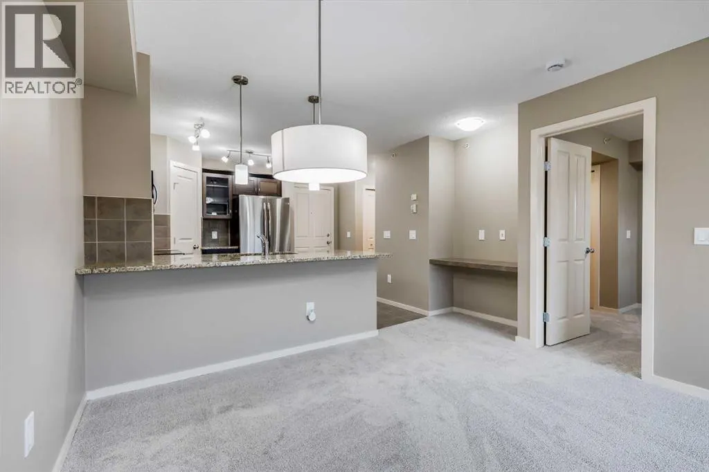 1305, 4 Kingsland Close SE